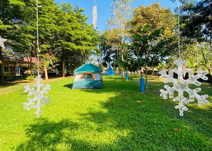 บ้านกลางสวนผึ้ง