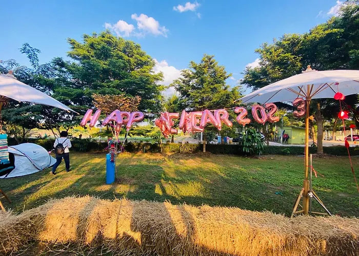 บ้านกลางสวนผึ้ง