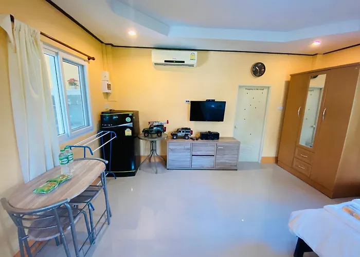 บ้านกลางสวนผึ้ง