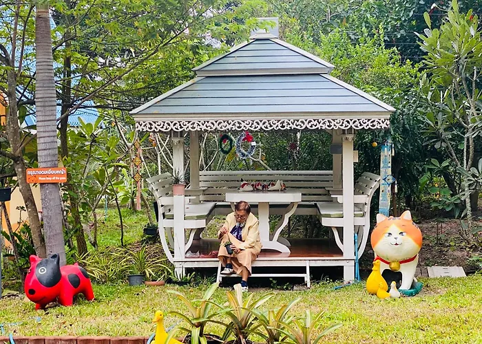 บ้านกลางสวนผึ้ง Pong Yo