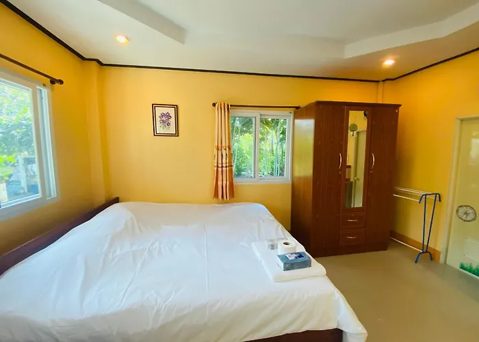 บ้านกลางสวนผึ้ง ฟาร์มสเตย์ Pong Yo